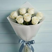 Букет 7 Белых роз Эдлесс Лав в Лайково