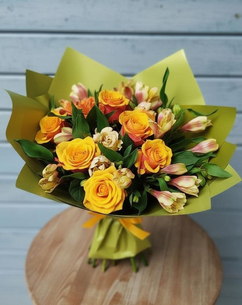 Букет цветов из: Альстромерии и Розы в Лайково